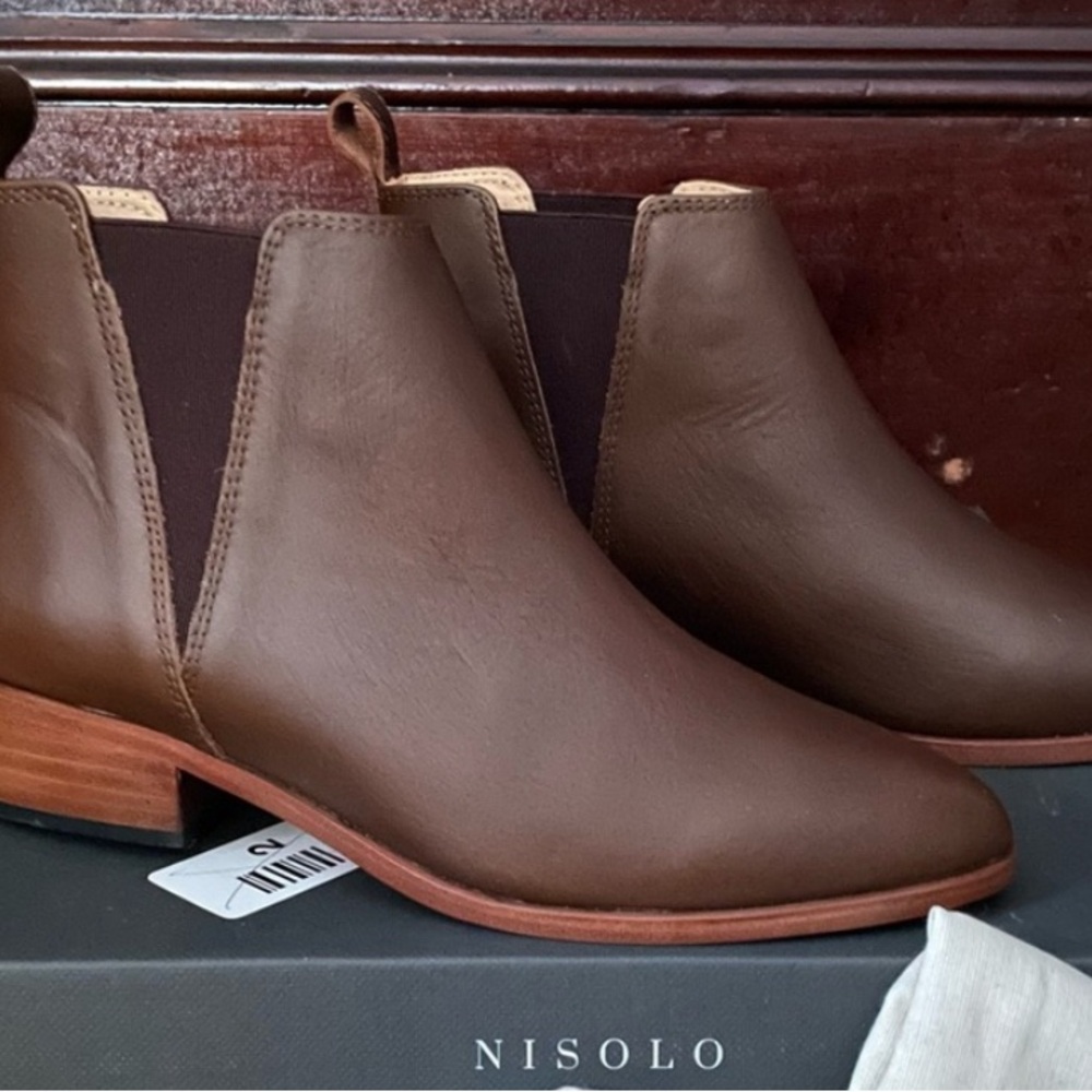Nisolo Brown Eva Everyday Chelsea Boot